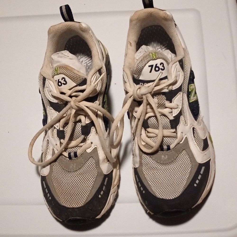 New balance size 9 women's running shoes